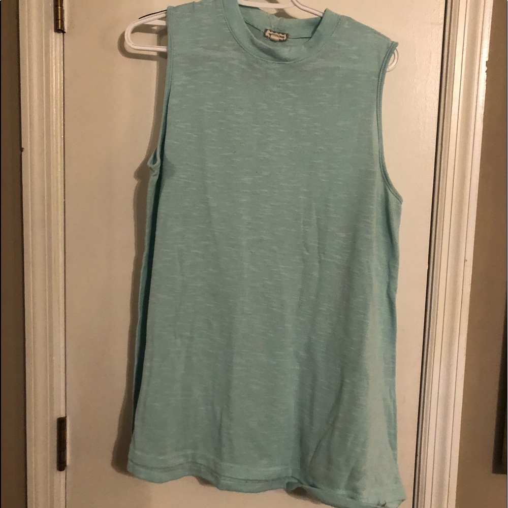 Long Sleeveless sea foam green shirt